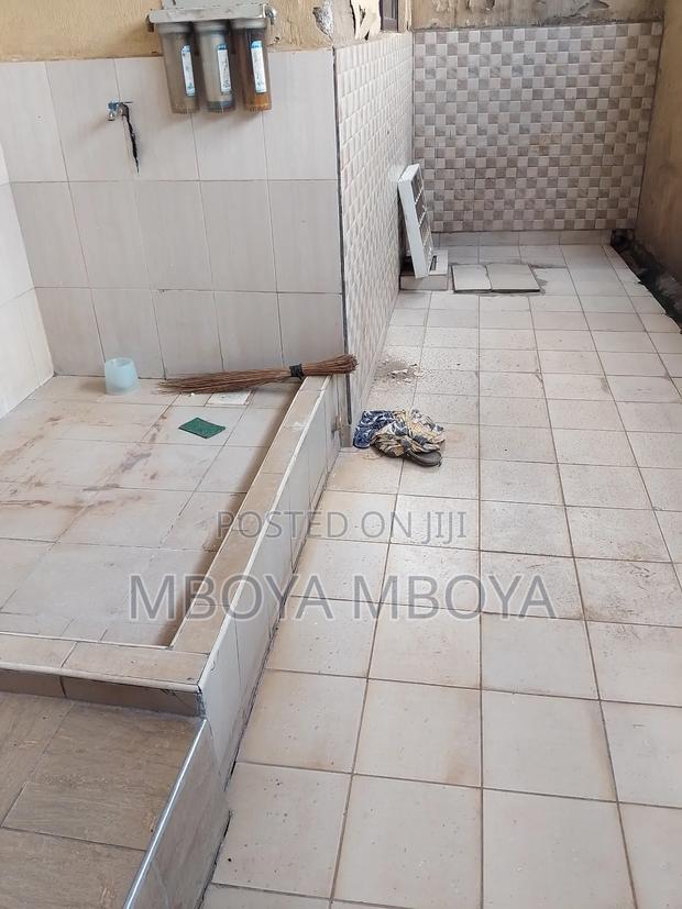 5bdrm Maisonette in Parklands for rent - thumbnail 19