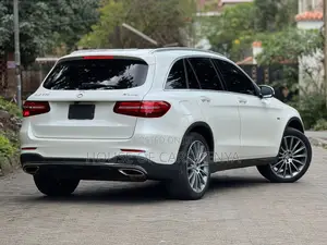 Mercedes-Benz GLC-Class 2016 White