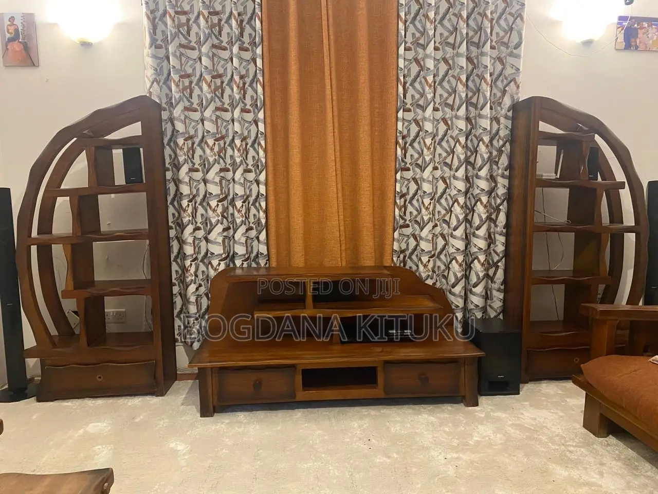 Tv Stand - Half Moon - Mahogany