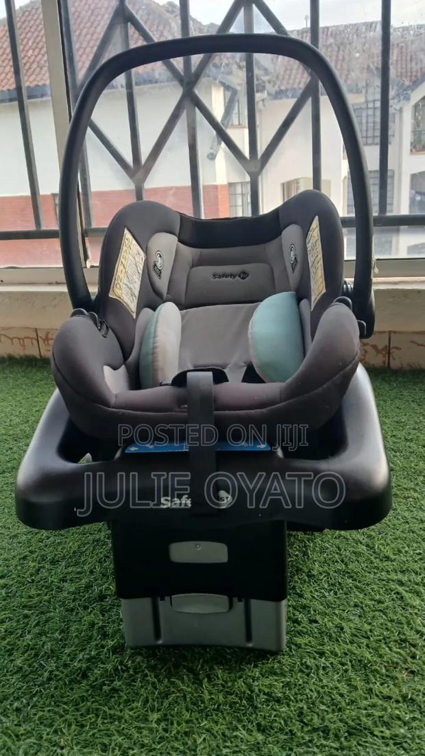Baby Car Seat - thumbnail 4