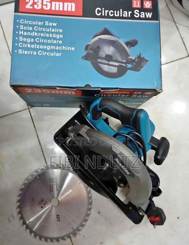 Makita Circular Saw/9" Makita Circular Saw
