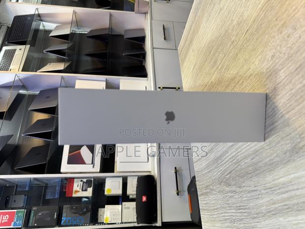 New Laptop Apple MacBook Air 2025 M4 15-inch 16GB Apple M4 SSD 512GB - thumbnail 3