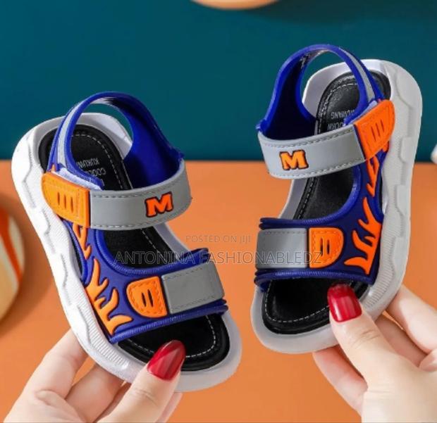 Kids Nice and Comfortable Open Shoes - thumbnail 4