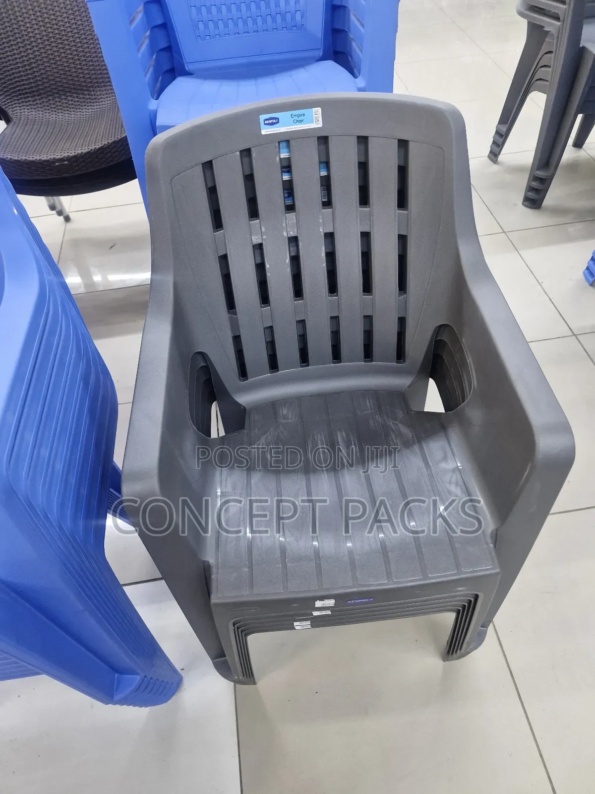 Kenpoly Kifaru Empire Chair