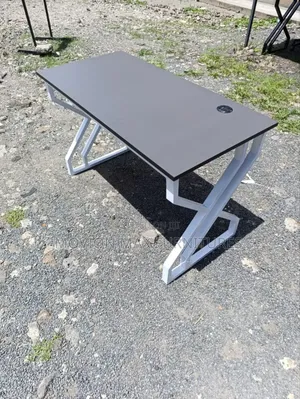 Double Flame Metallic Stand Office Table