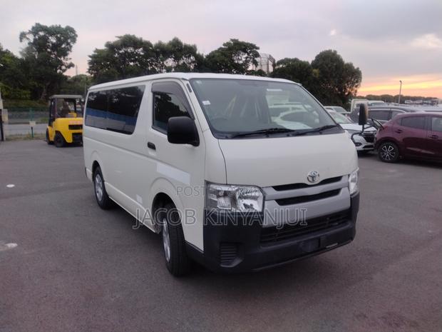 Toyota HiAce 2019 White - thumbnail 2
