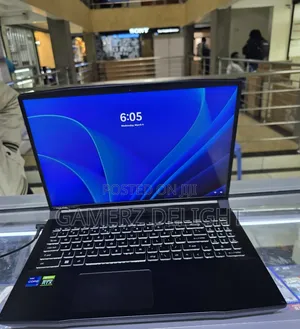 Laptop MSI Creator A16 AI+ 48GB Intel Core i7 SSD 512GB
