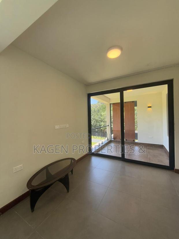 5bdrm Maisonette in Hardy for sale - thumbnail 6