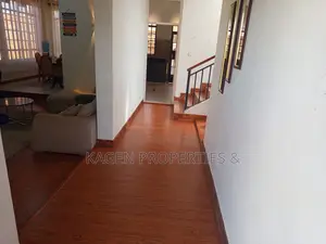 5bdrm Maisonette in Kibiku for sale