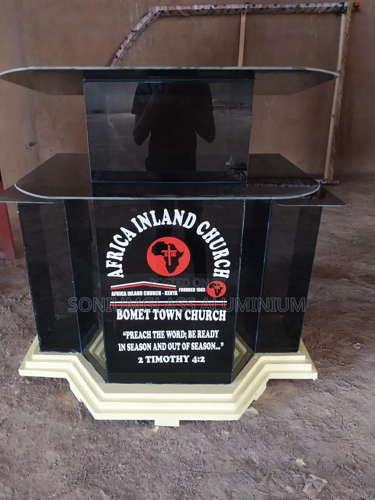 Pulpits Glass Modern