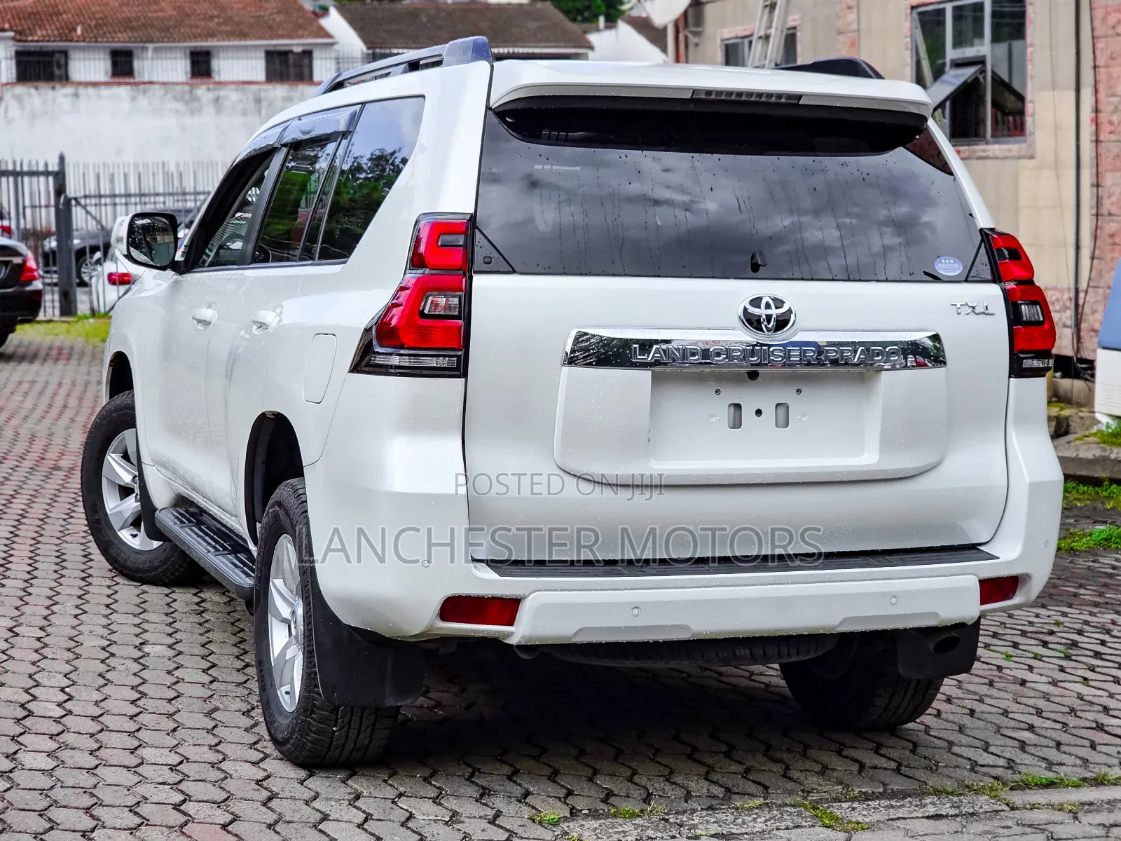 Toyota Land Cruiser Prado 2019 White