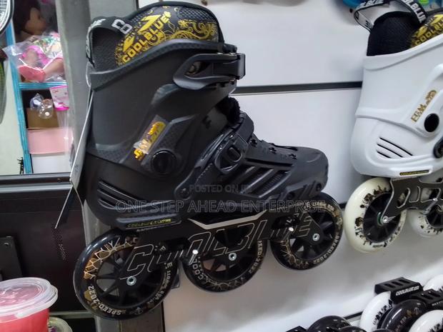 Three Wheeler Black 110mm Skates