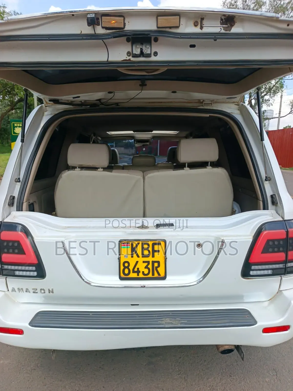 Toyota Land Cruiser 2002 White