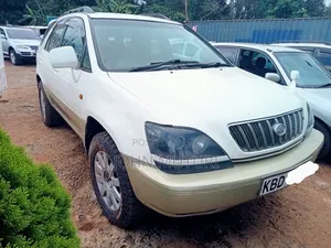 Toyota Harrier 2001 White