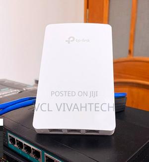 Tp-Link Access Point - Tl-Eap615-Wall Gigabit - main view