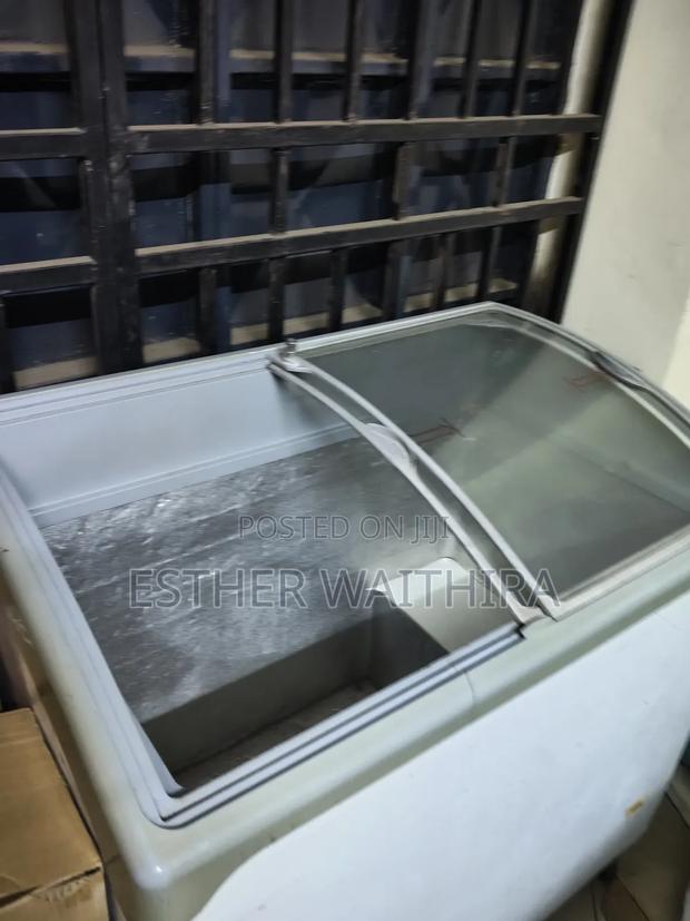 Super Clean Display 300litres