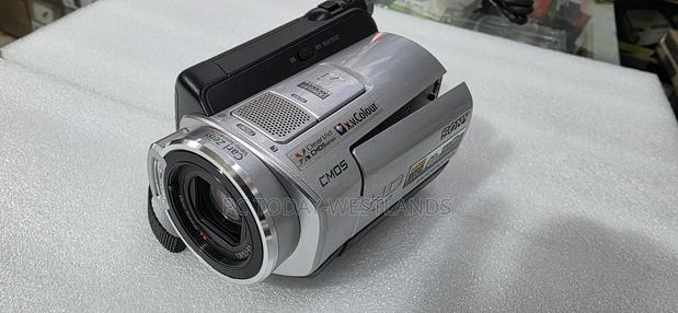 Sony 'Pal' HDR-Sr5 Avc Hd 40gb Hard-Disc Handycam Camcorder 65mins Bat - thumbnail 2