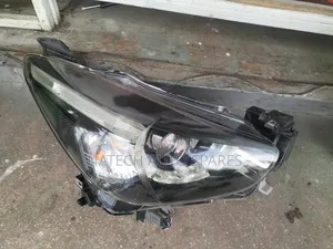 Mazda Demio 2015 Headlight Zenon (Z)