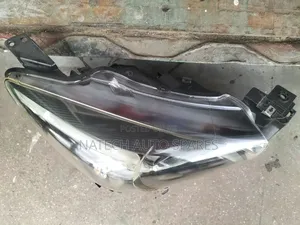 Mazda Demio 2015 Headlight Zenon (Z)