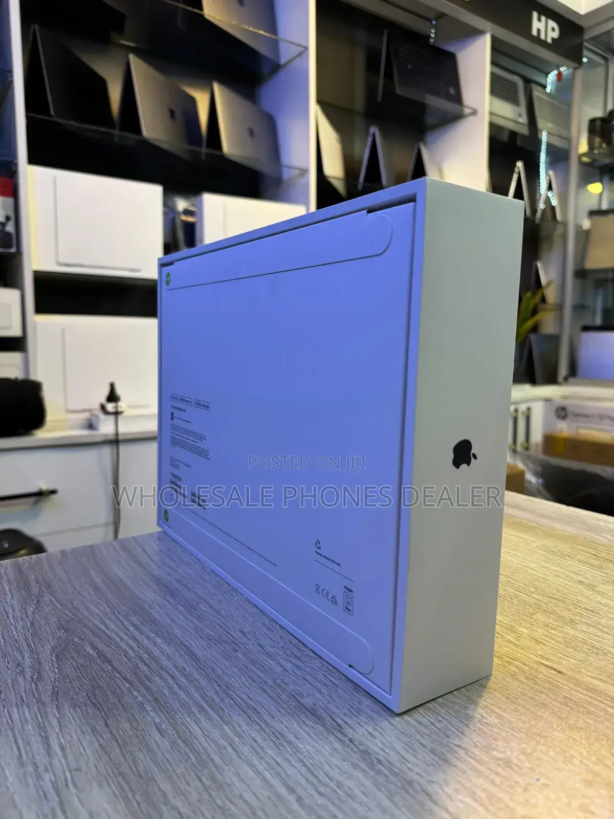 New Laptop Apple MacBook Air 2025 M4 16GB Apple M4 SSD 256GB