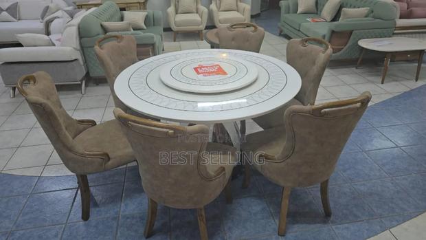 Round Classy Dining Set