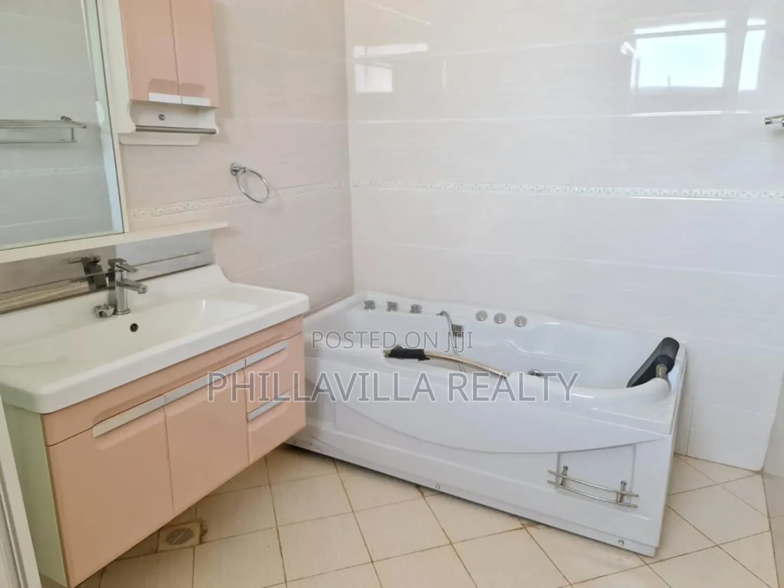 3bdrm Apartment in Westlands for rent