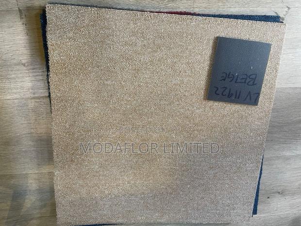 Plain Commercial Carpet Tiles Modern Office Flooring