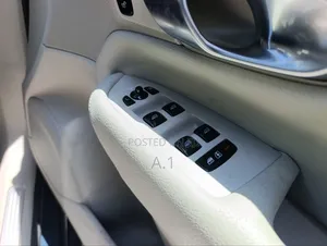 Volvo XC90 T5 Momentum AWD 2019 Blue