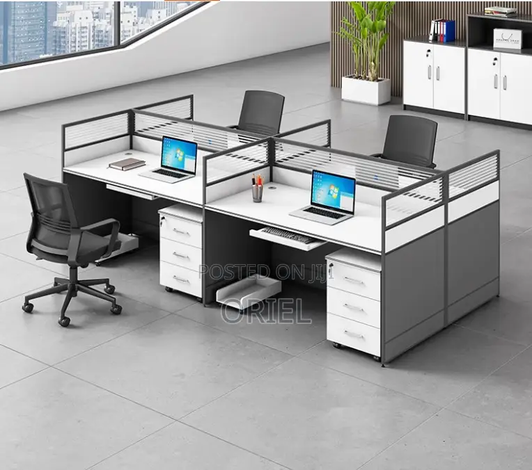 Office Workstation : 4-Way Collaborative Office Working Desk