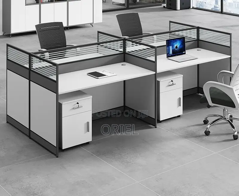 Office Workstation : 4-Way Collaborative Office Working Desk