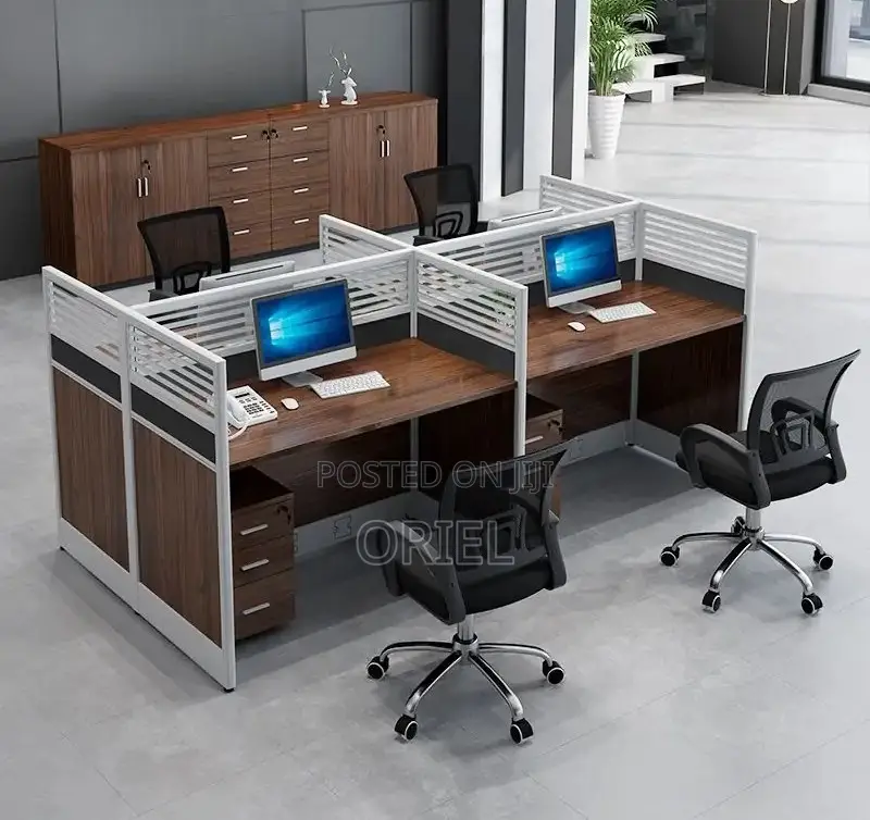 Office Workstation : 4-Way Collaborative Office Working Desk