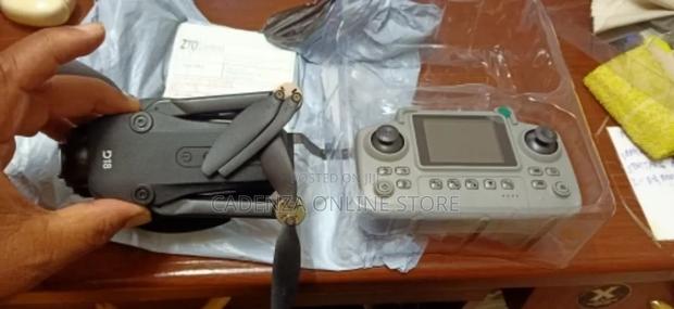 D18 Mini Drone With Screen - thumbnail 2