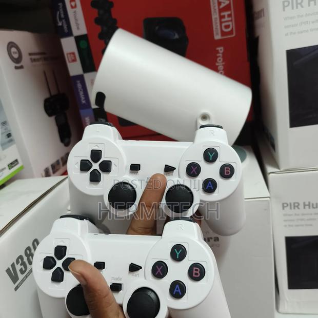 Gaming Projector With 3d Games Available - thumbnail 2