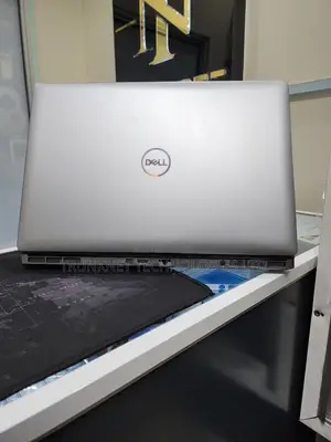 Laptop Dell Precision 7550 16GB Intel Core i7 SSD 512GB