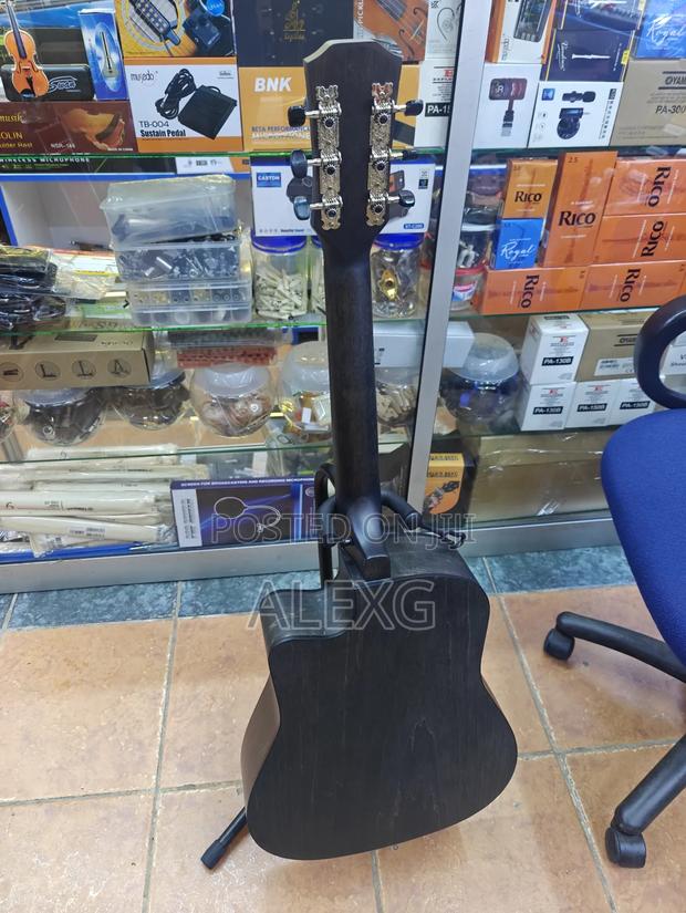 Malt Acoustic Guitar - thumbnail 5