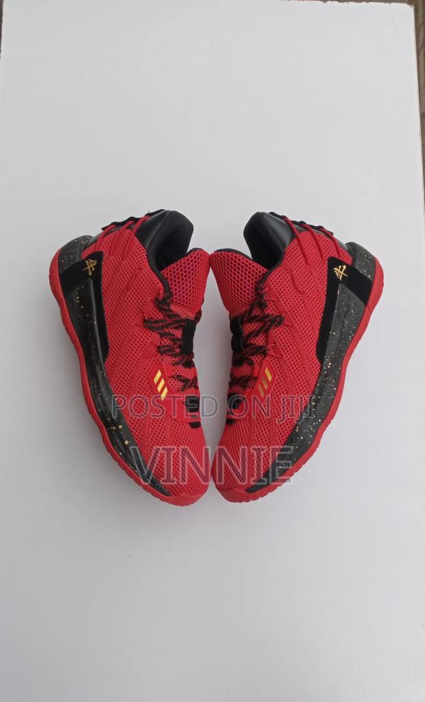 Basketball Shoe - thumbnail 2