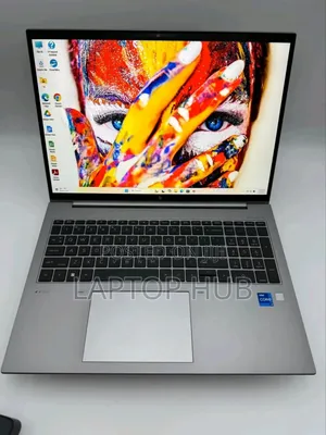 Laptop HP ZBook Firefly 16 G10 16GB Intel Core i7 SSD 512GB