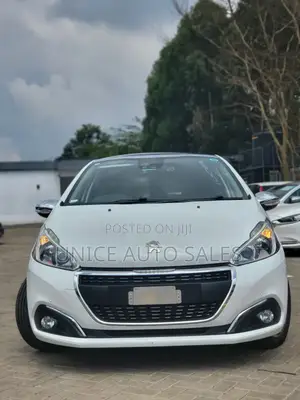 Peugeot 208 2018 White