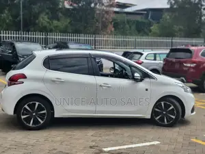 Peugeot 208 2018 White
