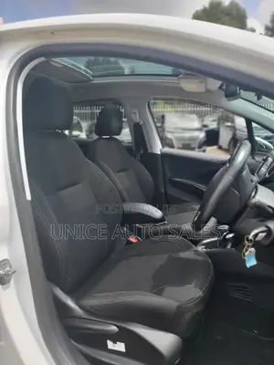 Peugeot 208 2018 White