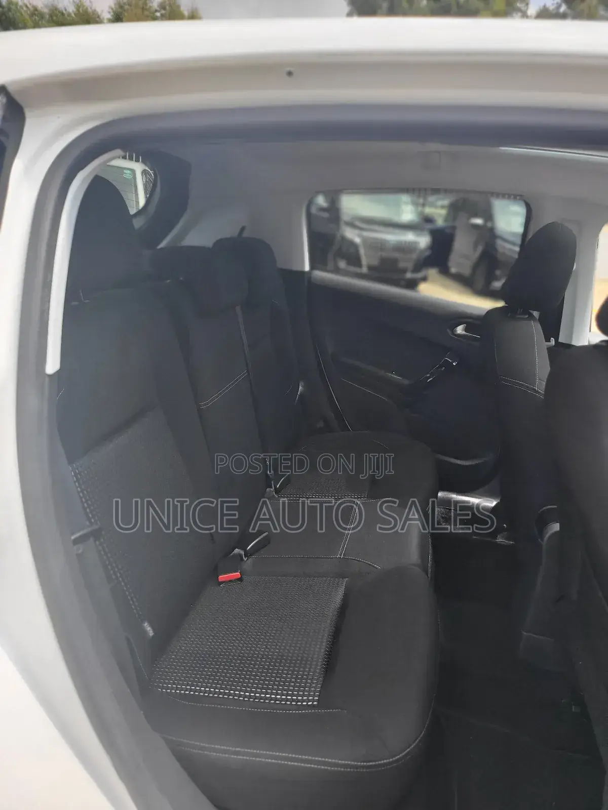 Peugeot 208 2018 White