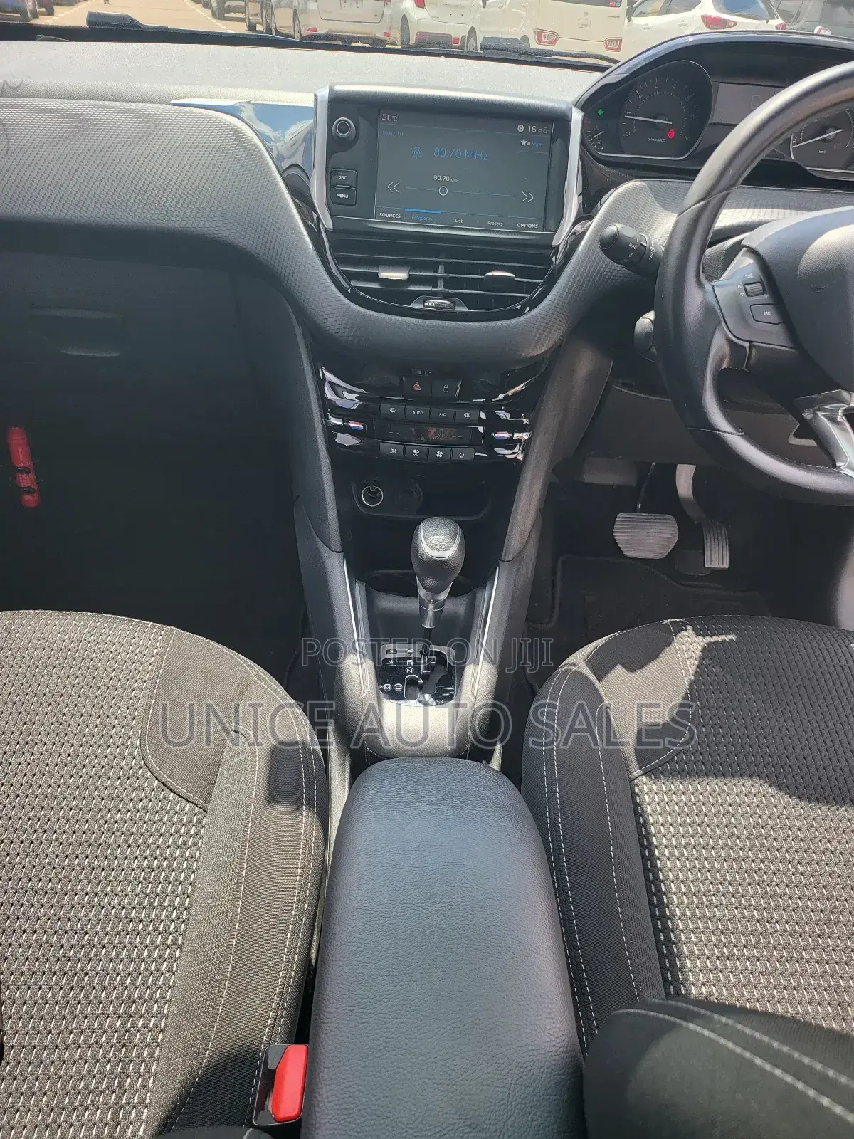 Peugeot 208 2018 White