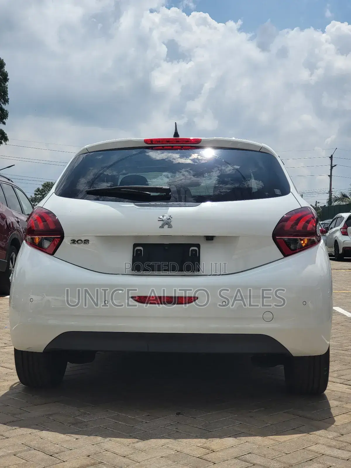 Peugeot 208 2018 White