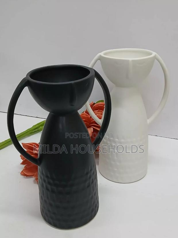 Face Decorative Flower Vase - main view