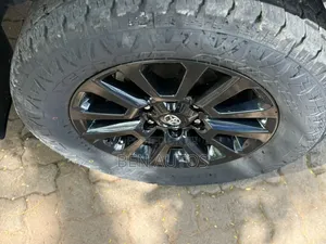 Toyota Land Cruiser Prado 2.8 2022 Gray