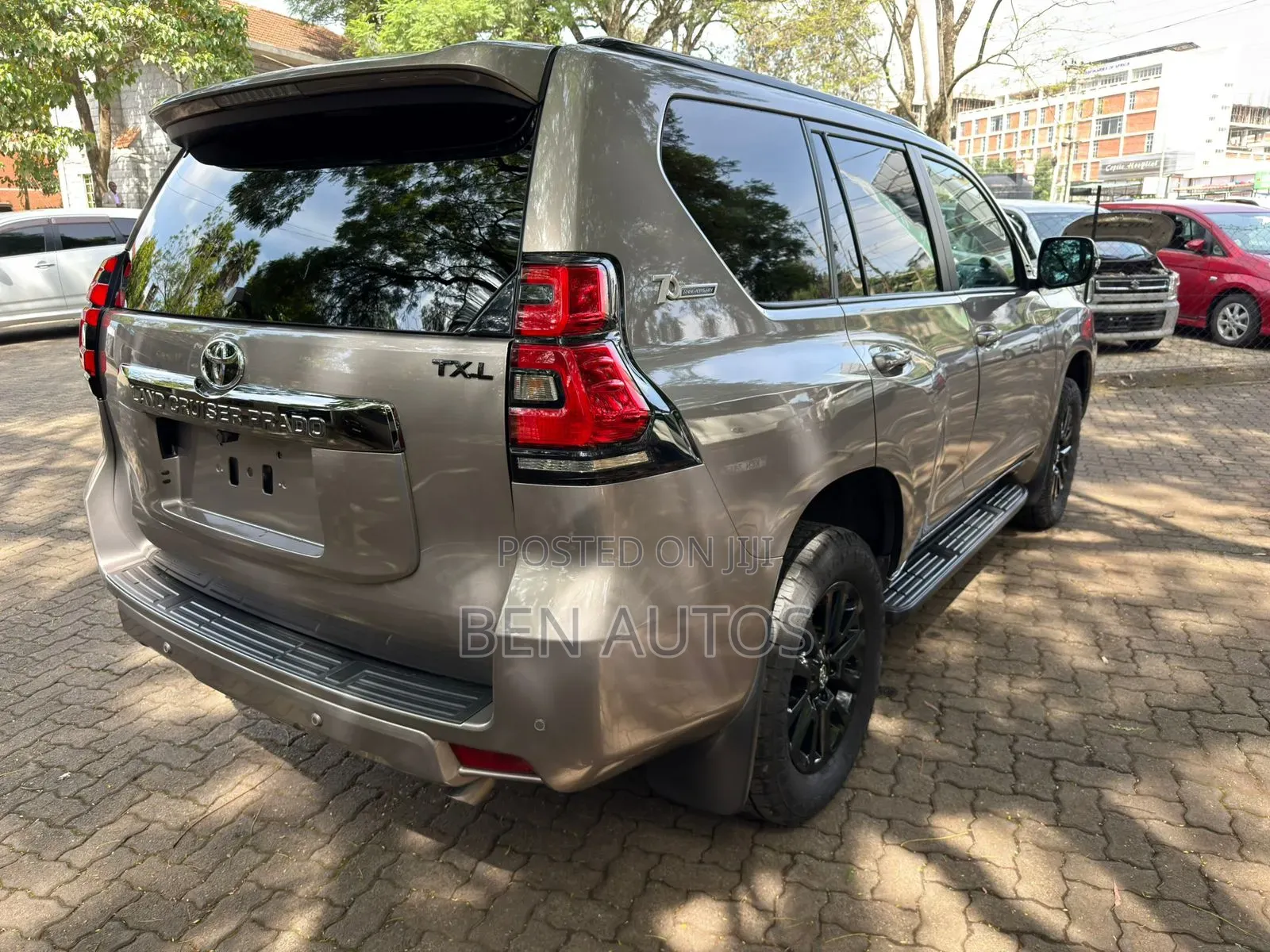 Toyota Land Cruiser Prado 2.8 2022 Gray