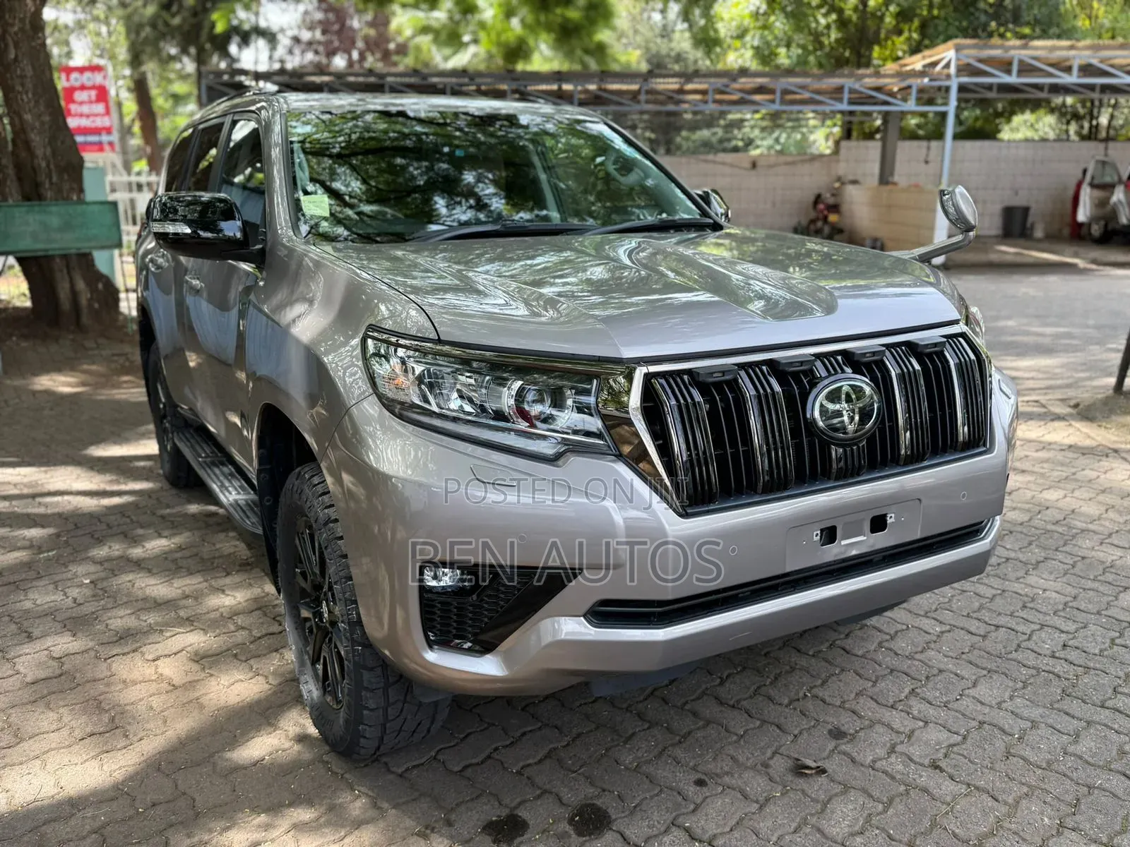 Toyota Land Cruiser Prado 2.8 2022 Gray