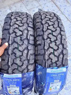235/85r16 Comforser a/T