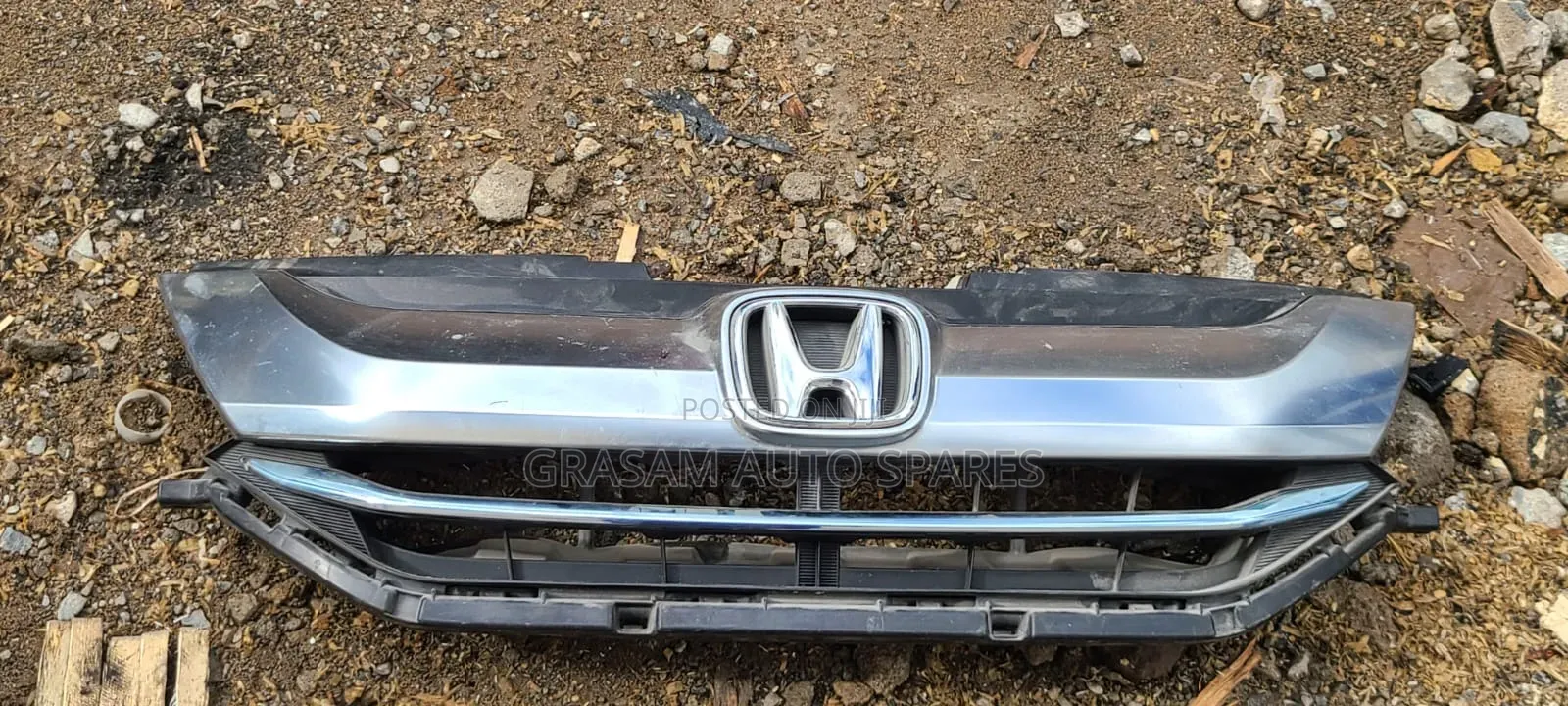 Honda Grace 2009 Grill