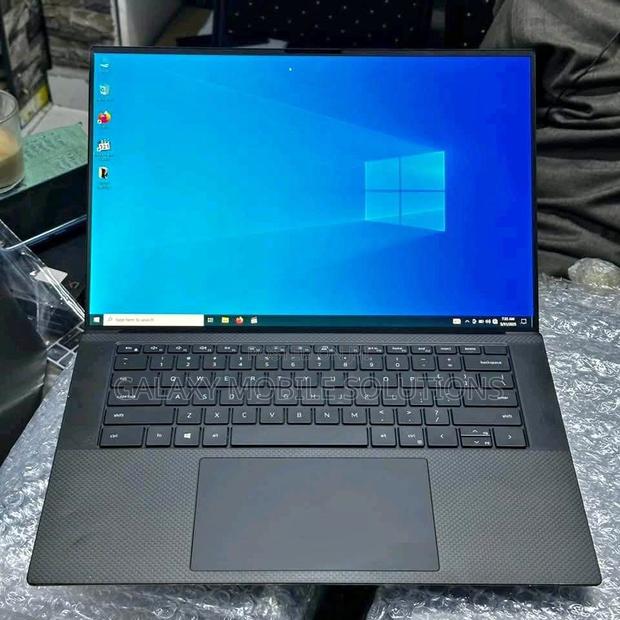 Laptop Dell Precision 5550 4GB Intel Core i9 SSD 512GB - thumbnail 2